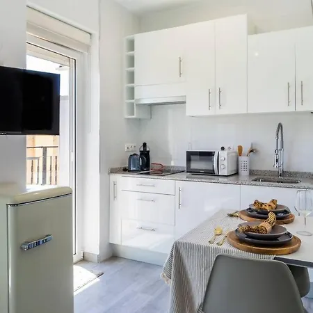 Pink Vistalegre - Winter By The Sea *